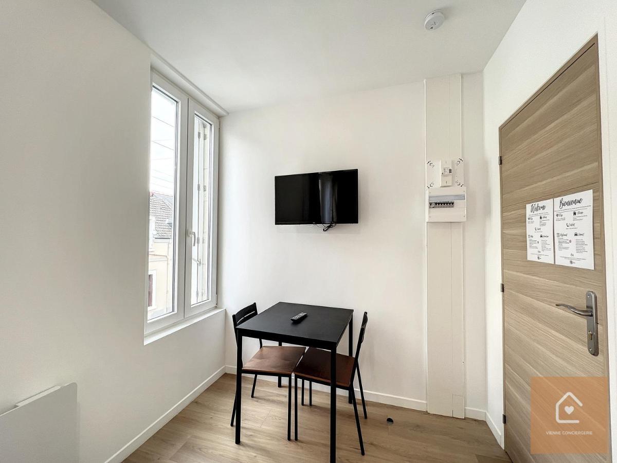 Les Studios D'Elina - Entree Autonome ชาเตลโฮ ภายนอก รูปภาพ