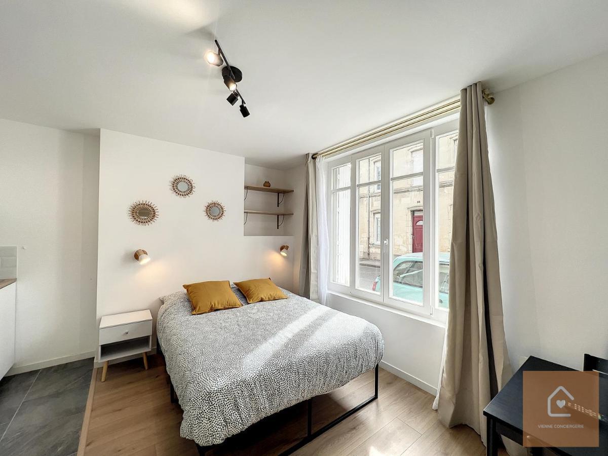 Les Studios D'Elina - Entree Autonome ชาเตลโฮ ภายนอก รูปภาพ