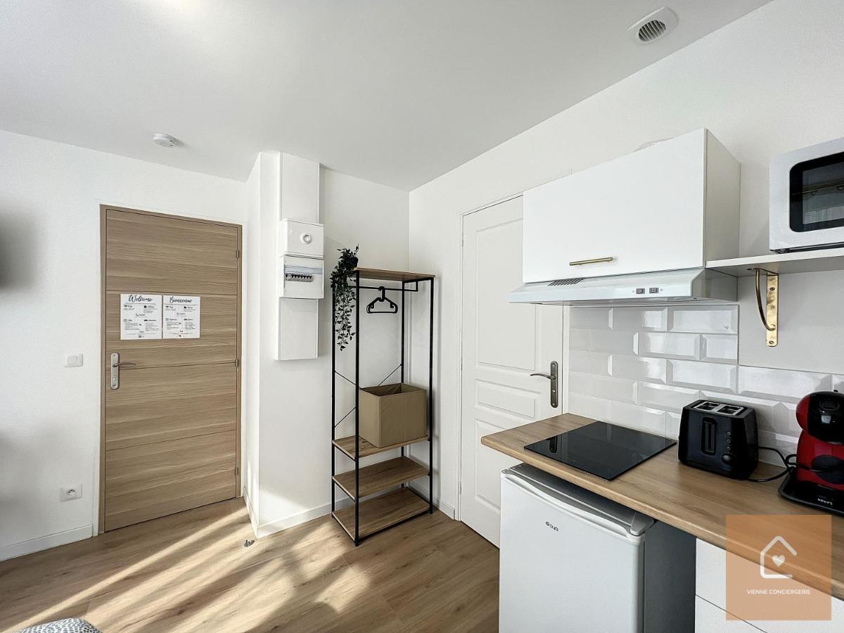 Les Studios D'Elina - Entree Autonome ชาเตลโฮ ภายนอก รูปภาพ