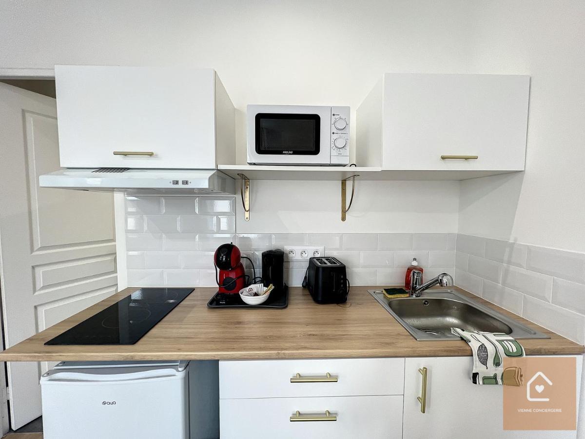 Les Studios D'Elina - Entree Autonome ชาเตลโฮ ภายนอก รูปภาพ