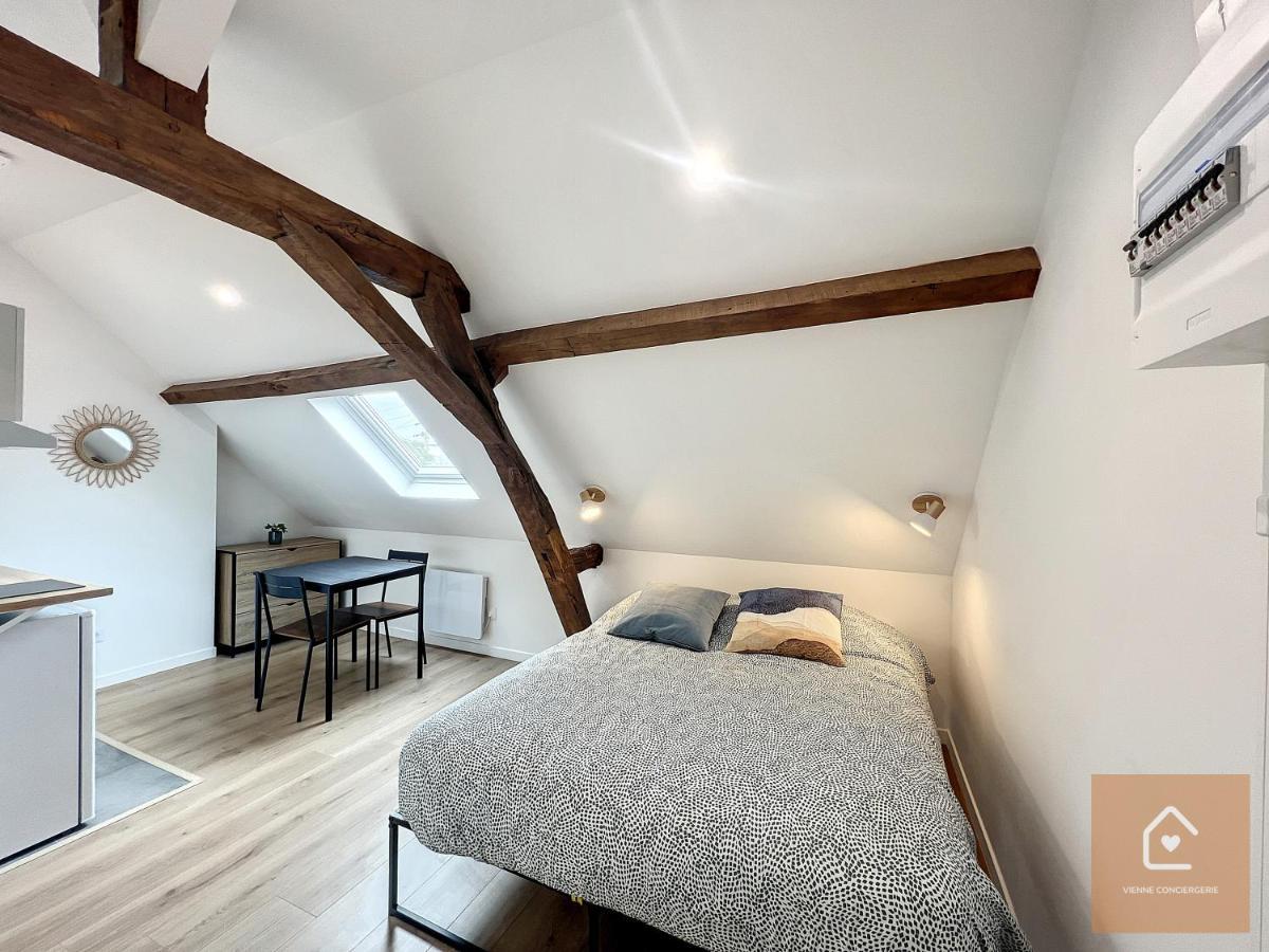 Les Studios D'Elina - Entree Autonome ชาเตลโฮ ภายนอก รูปภาพ