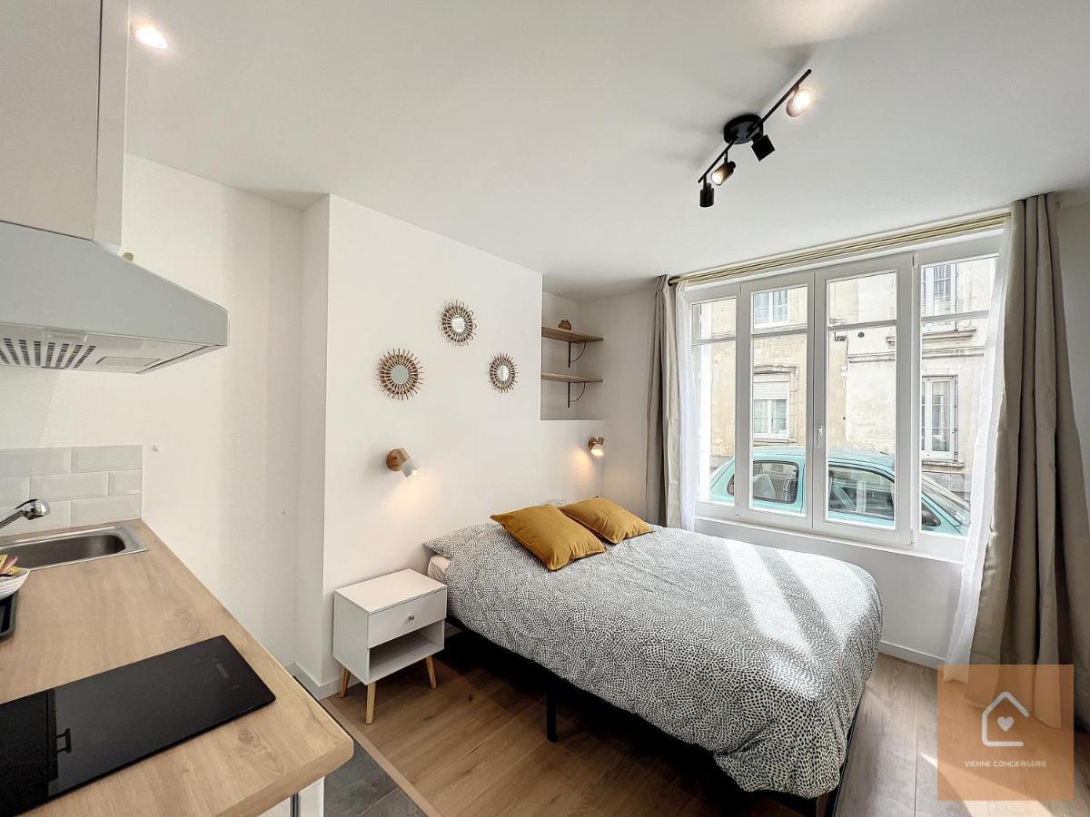 Les Studios D'Elina - Entree Autonome ชาเตลโฮ ภายนอก รูปภาพ