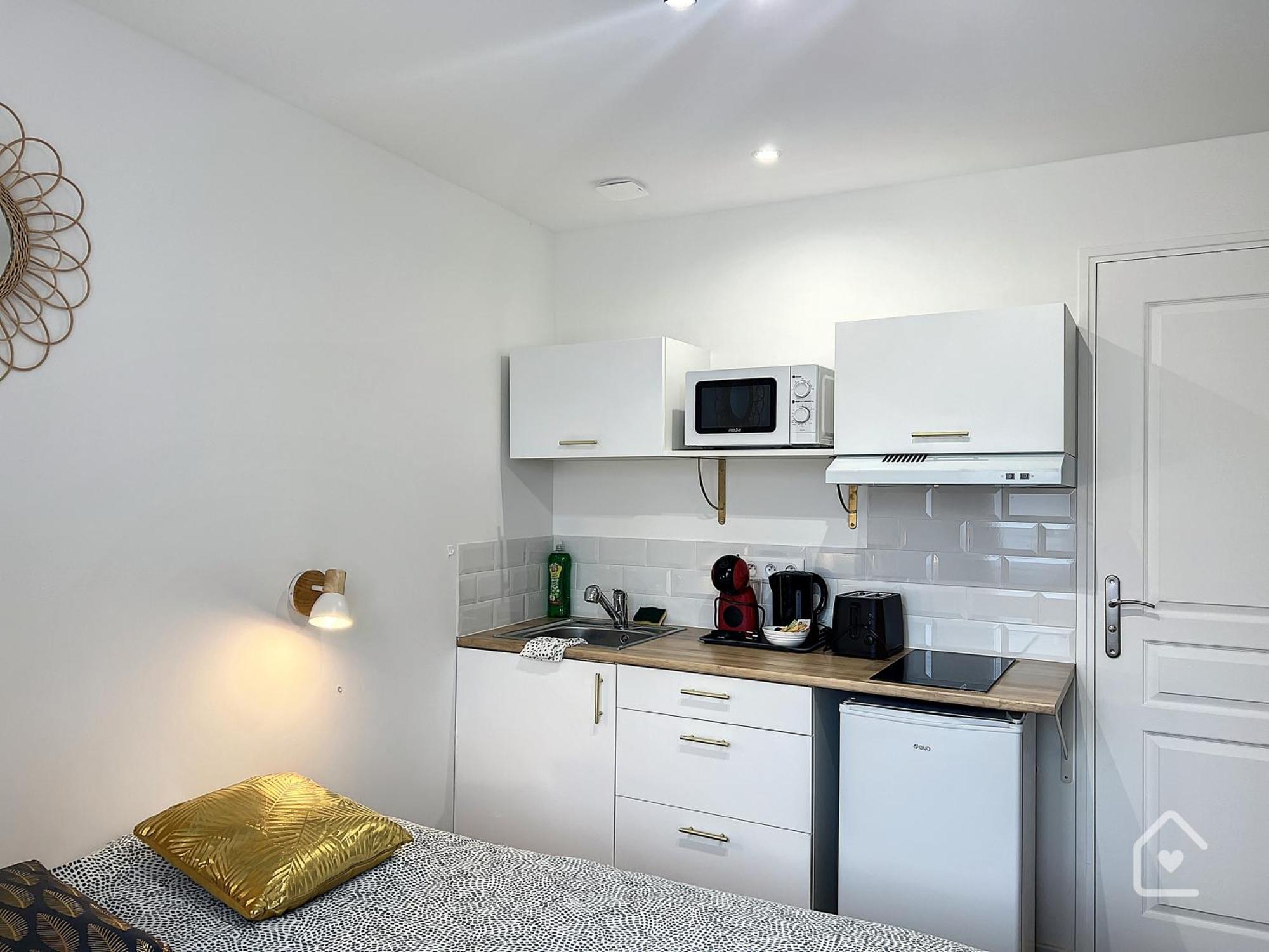 Les Studios D'Elina - Entree Autonome ชาเตลโฮ ภายนอก รูปภาพ
